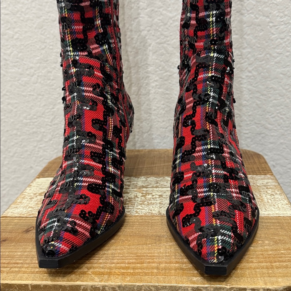 Betsey Johnson Pamela Plaid Sequins Boots Size 6.5 - Picture 3 of 7